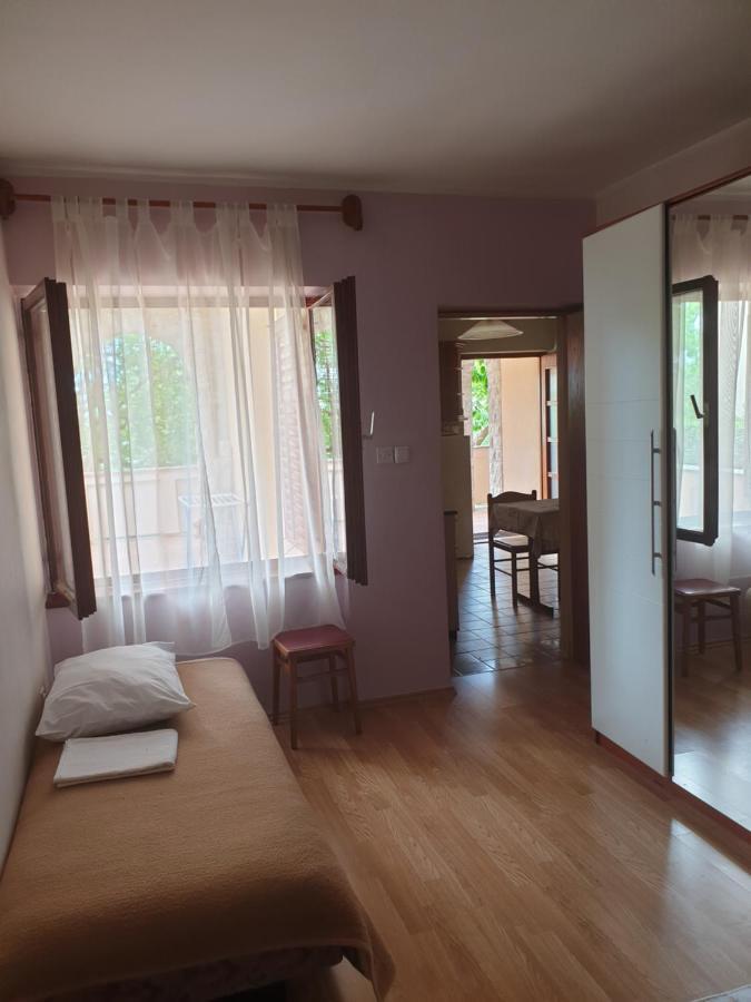Apartments Davorka Banjol Exterior foto